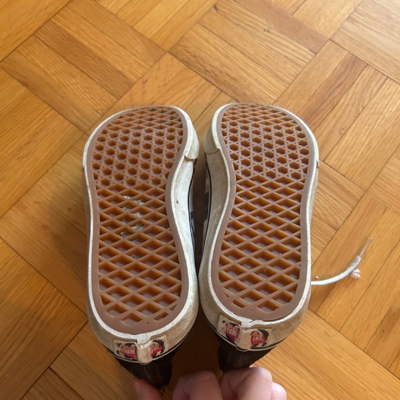 Vans x Disney Nightmare Before Christmas Sally Sk8-Hi Sneakers - Picture 3 of 4